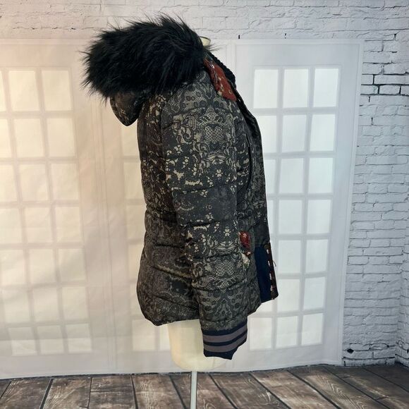 Desigual Badajoz lace print beaded embroidered puffer coat size 38 or US small - Picture 9 of 15